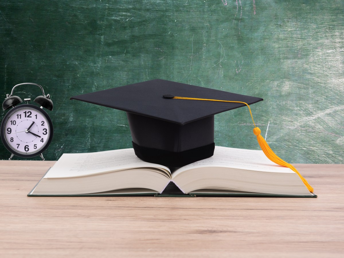 Curso de Inducción para la Elaboración y Presentación de Tesis para Todas la&nbsp;Universidades