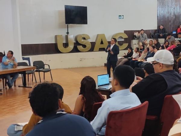 Conferencia «Vía Procesal del Derecho de Alimentos en&nbsp;Guatemala»